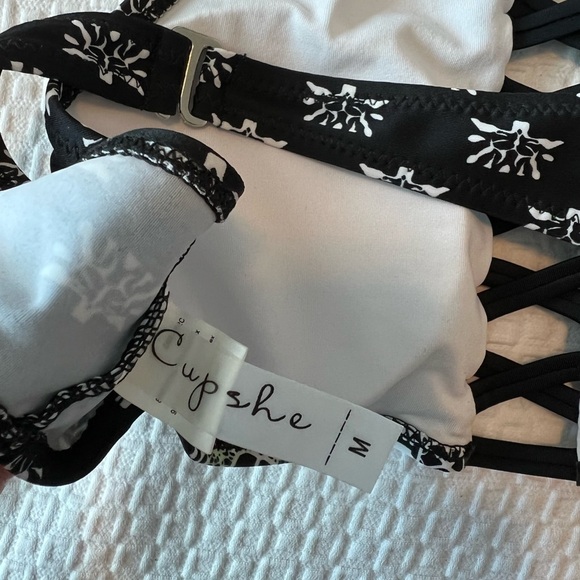 Cupshe Bikini Swim Top Halter Size M - Picture 10 of 13